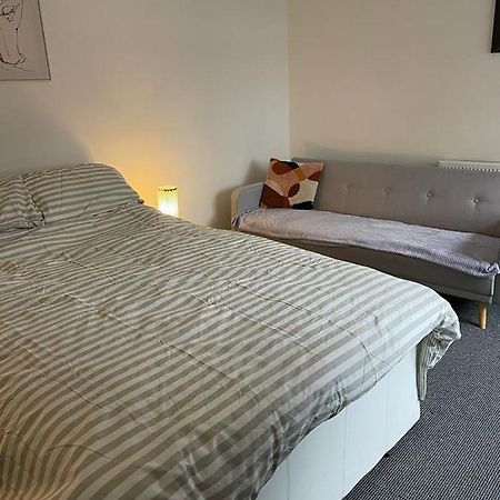 Nice Cosy Flat. Walking Distance To City Нотингам Екстериор снимка